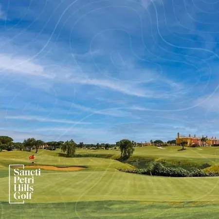 Con Piscina Y Vistas A Campo De Golf